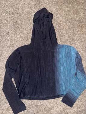 Lululemon Ombre Crop Hoodie SMALL